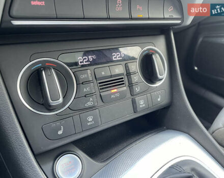 Сірий Ауді Ку3, об'ємом двигуна 2 л та пробігом 118 тис. км за 15500 $, фото 34 на Automoto.ua