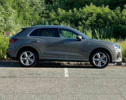 Ауди Ку3 2019 в Черновцах на Automoto.ua Серый Ауди Ку3, объемом двигателя 2 л и пробегом 42 тыс. км за 11800 $, фото 3 на Automoto.ua