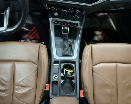 Серый Ауди Ку3, объемом двигателя 2 л и пробегом 55 тыс. км за 28900 $, фото 22 на Automoto.ua