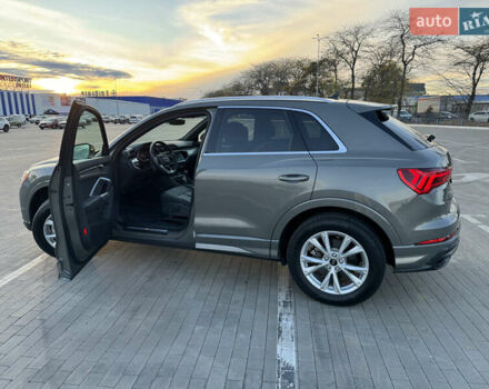 Серый Ауди Ку3, объемом двигателя 1.98 л и пробегом 43 тыс. км за 29000 $, фото 11 на Automoto.ua