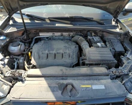 Серый Ауди Ку3, объемом двигателя 2 л и пробегом 36 тыс. км за 10000 $, фото 11 на Automoto.ua