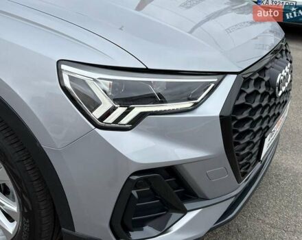 Сірий Ауді Ку3, об'ємом двигуна 1.5 л та пробігом 9 тис. км за 39800 $, фото 3 на Automoto.ua