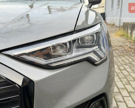 Сірий Ауді Ку3, об'ємом двигуна 2 л та пробігом 2 тис. км за 47000 $, фото 14 на Automoto.ua