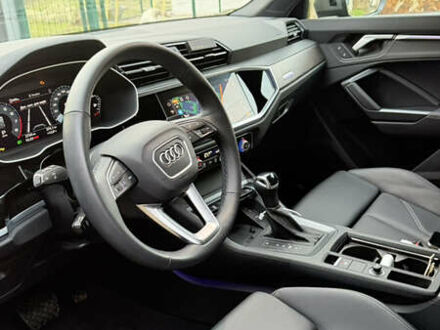 Сірий Ауді Ку3, об'ємом двигуна 2 л та пробігом 2 тис. км за 47000 $, фото 1 на Automoto.ua