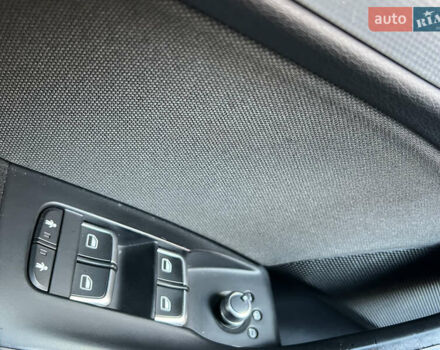 Синій Ауді Ку3, об'ємом двигуна 1.4 л та пробігом 157 тис. км за 13700 $, фото 21 на Automoto.ua