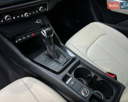 Синий Ауди Ку3, объемом двигателя 2 л и пробегом 82 тыс. км за 22900 $, фото 21 на Automoto.ua