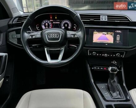 Синий Ауди Ку3, объемом двигателя 2 л и пробегом 82 тыс. км за 22900 $, фото 14 на Automoto.ua