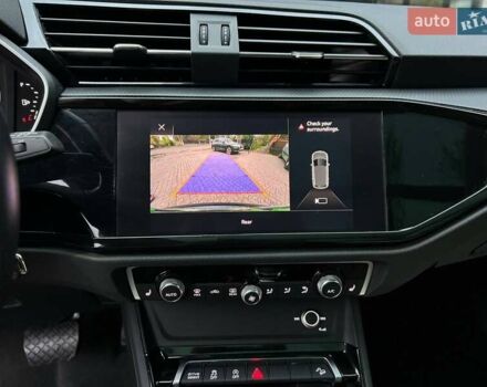 Синий Ауди Ку3, объемом двигателя 2 л и пробегом 82 тыс. км за 22900 $, фото 20 на Automoto.ua