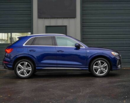 Синий Ауди Ку3, объемом двигателя 2 л и пробегом 14 тыс. км за 19900 $, фото 3 на Automoto.ua