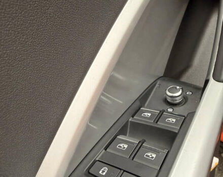 Помаранчевий Ауді Ку3, об'ємом двигуна 1.98 л та пробігом 130 тис. км за 24800 $, фото 14 на Automoto.ua