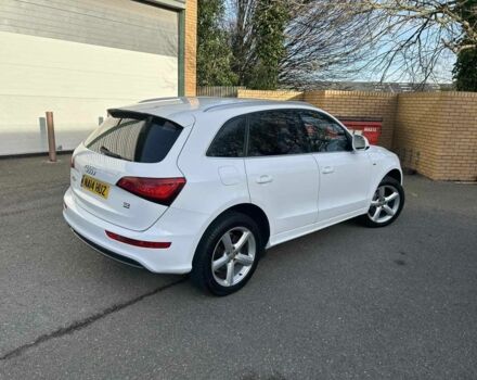 Білий Ауді Ку 5, об'ємом двигуна 2 л та пробігом 250 тис. км за 8800 $, фото 4 на Automoto.ua