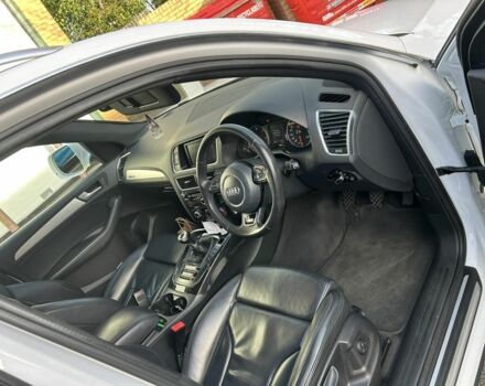 Білий Ауді Ку 5, об'ємом двигуна 2 л та пробігом 250 тис. км за 8800 $, фото 1 на Automoto.ua