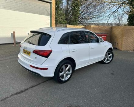 Білий Ауді Ку 5, об'ємом двигуна 2 л та пробігом 250 тис. км за 8800 $, фото 3 на Automoto.ua