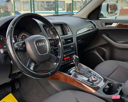 Білий Ауді Ку 5, об'ємом двигуна 2 л та пробігом 254 тис. км за 11200 $, фото 6 на Automoto.ua