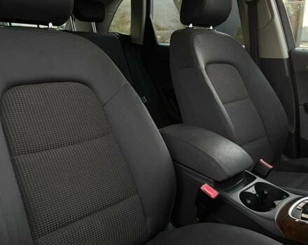 Білий Ауді Ку 5, об'ємом двигуна 2 л та пробігом 254 тис. км за 11200 $, фото 19 на Automoto.ua