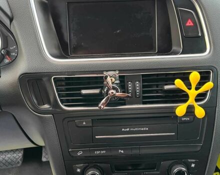 Білий Ауді Ку 5, об'ємом двигуна 2 л та пробігом 254 тис. км за 11200 $, фото 11 на Automoto.ua