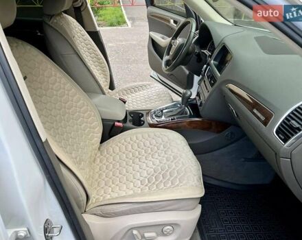 Білий Ауді Ку 5, об'ємом двигуна 3.2 л та пробігом 173 тис. км за 12500 $, фото 17 на Automoto.ua