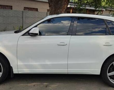 Білий Ауді Ку 5, об'ємом двигуна 3.2 л та пробігом 173 тис. км за 12500 $, фото 7 на Automoto.ua