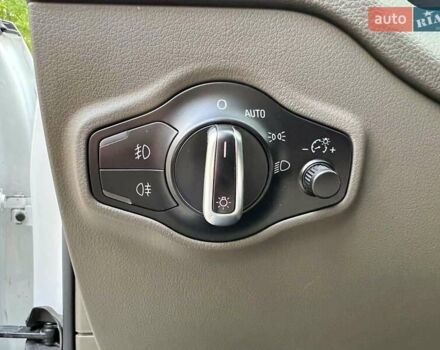 Білий Ауді Ку 5, об'ємом двигуна 3.2 л та пробігом 173 тис. км за 12500 $, фото 40 на Automoto.ua