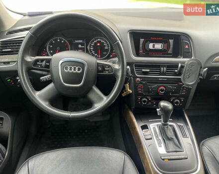 Белый Ауди Ку 5, объемом двигателя 1.98 л и пробегом 188 тыс. км за 12900 $, фото 6 на Automoto.ua