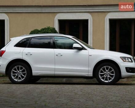 Білий Ауді Ку 5, об'ємом двигуна 2 л та пробігом 263 тис. км за 10950 $, фото 4 на Automoto.ua