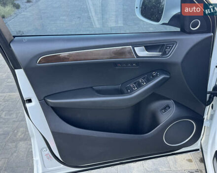 Белый Ауди Ку 5, объемом двигателя 2 л и пробегом 169 тыс. км за 11600 $, фото 10 на Automoto.ua