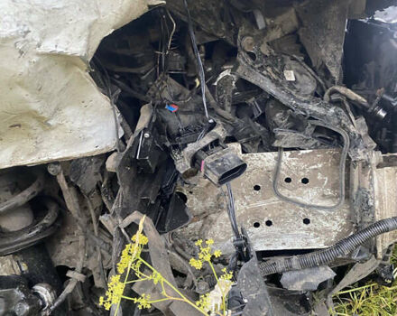 Белый Ауди Ку 5, объемом двигателя 1.97 л и пробегом 360 тыс. км за 10000 $, фото 3 на Automoto.ua