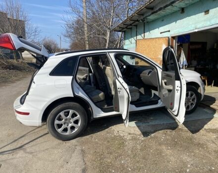 Белый Ауди Ку 5, объемом двигателя 2 л и пробегом 180 тыс. км за 14950 $, фото 9 на Automoto.ua