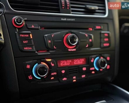 Белый Ауди Ку 5, объемом двигателя 1.98 л и пробегом 270 тыс. км за 12700 $, фото 22 на Automoto.ua