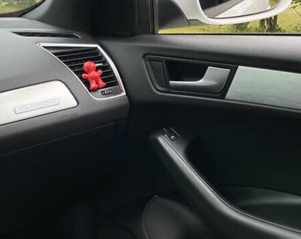 Белый Ауди Ку 5, объемом двигателя 1.97 л и пробегом 327 тыс. км за 15900 $, фото 12 на Automoto.ua