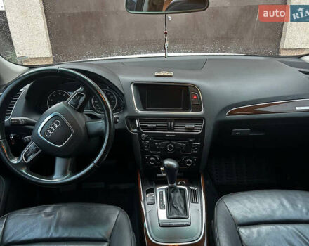 Белый Ауди Ку 5, объемом двигателя 1.98 л и пробегом 297 тыс. км за 13000 $, фото 6 на Automoto.ua