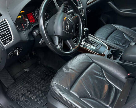 Белый Ауди Ку 5, объемом двигателя 1.98 л и пробегом 297 тыс. км за 13000 $, фото 3 на Automoto.ua