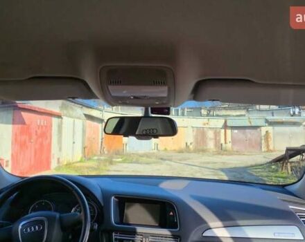 Білий Ауді Ку 5, об'ємом двигуна 2 л та пробігом 212 тис. км за 16000 $, фото 12 на Automoto.ua