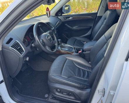 Белый Ауди Ку 5, объемом двигателя 2 л и пробегом 169 тыс. км за 11600 $, фото 12 на Automoto.ua