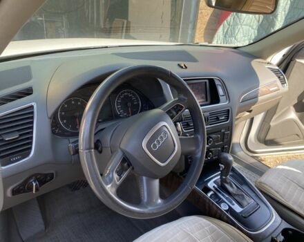 Белый Ауди Ку 5, объемом двигателя 2 л и пробегом 180 тыс. км за 14950 $, фото 10 на Automoto.ua