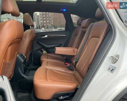 Білий Ауді Ку 5, об'ємом двигуна 1.98 л та пробігом 322 тис. км за 11990 $, фото 9 на Automoto.ua