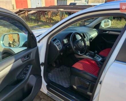 Білий Ауді Ку 5, об'ємом двигуна 2 л та пробігом 212 тис. км за 16000 $, фото 7 на Automoto.ua