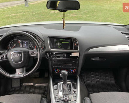 Белый Ауди Ку 5, объемом двигателя 1.97 л и пробегом 327 тыс. км за 15900 $, фото 11 на Automoto.ua