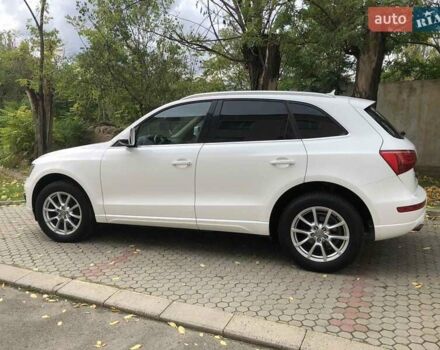Білий Ауді Ку 5, об'ємом двигуна 2 л та пробігом 249 тис. км за 11900 $, фото 8 на Automoto.ua