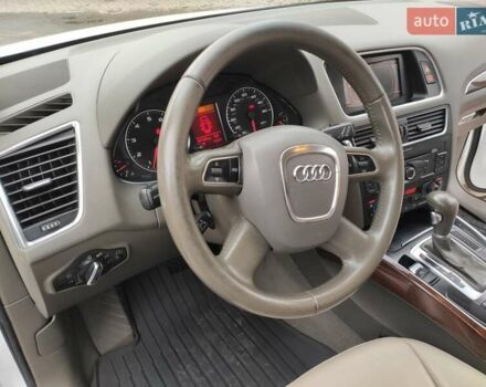 Белый Ауди Ку 5, объемом двигателя 1.98 л и пробегом 192 тыс. км за 10700 $, фото 19 на Automoto.ua