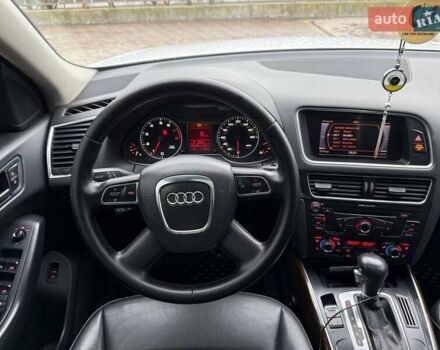 Белый Ауди Ку 5, объемом двигателя 1.98 л и пробегом 105 тыс. км за 13000 $, фото 15 на Automoto.ua