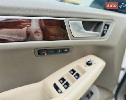 Белый Ауди Ку 5, объемом двигателя 1.98 л и пробегом 225 тыс. км за 12500 $, фото 17 на Automoto.ua