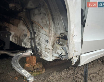 Белый Ауди Ку 5, объемом двигателя 1.98 л и пробегом 220 тыс. км за 7300 $, фото 18 на Automoto.ua