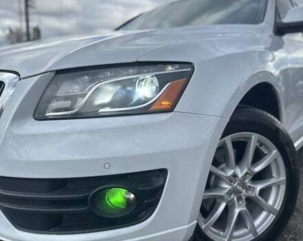 Ауди Ку 5 2011 в Буче на Automoto.ua Белый Ауди Ку 5, объемом двигателя 2 л и пробегом 222 тыс. км за 12950 $, фото 1 на Automoto.ua