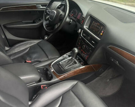 Белый Ауди Ку 5, объемом двигателя 1.98 л и пробегом 215 тыс. км за 11400 $, фото 5 на Automoto.ua