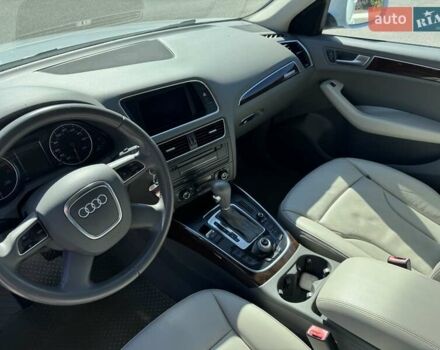 Белый Ауди Ку 5, объемом двигателя 1.98 л и пробегом 106 тыс. км за 17700 $, фото 14 на Automoto.ua