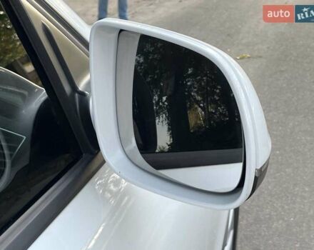 Білий Ауді Ку 5, об'ємом двигуна 2 л та пробігом 272 тис. км за 15480 $, фото 16 на Automoto.ua
