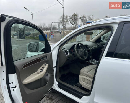 Белый Ауди Ку 5, объемом двигателя 1.98 л и пробегом 291 тыс. км за 10300 $, фото 26 на Automoto.ua