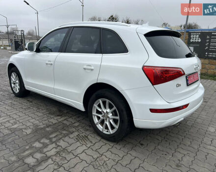 Белый Ауди Ку 5, объемом двигателя 1.98 л и пробегом 291 тыс. км за 10300 $, фото 6 на Automoto.ua