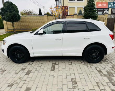 Белый Ауди Ку 5, объемом двигателя 1.98 л и пробегом 225 тыс. км за 12500 $, фото 4 на Automoto.ua